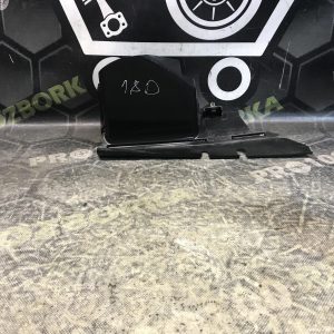 Дефлектор радіатора лівий 1.8D FORD Focus MK2 08-1
