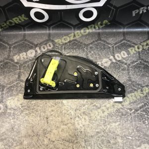 Склопідіймач задніх правих дверей Land Rover Freelander 2 L359 06-14