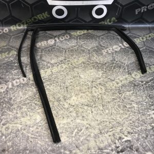 Ущільнювач рамка скла двері лівий зад універсал FORD Focus MK3 (11-18)