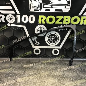 Накладка рамка скла перед лівий FORD Focus MK3 (11-14)