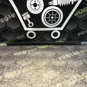 Ущільнювач скла передніх лівих дверей FORD Focus MK3 (11-14)