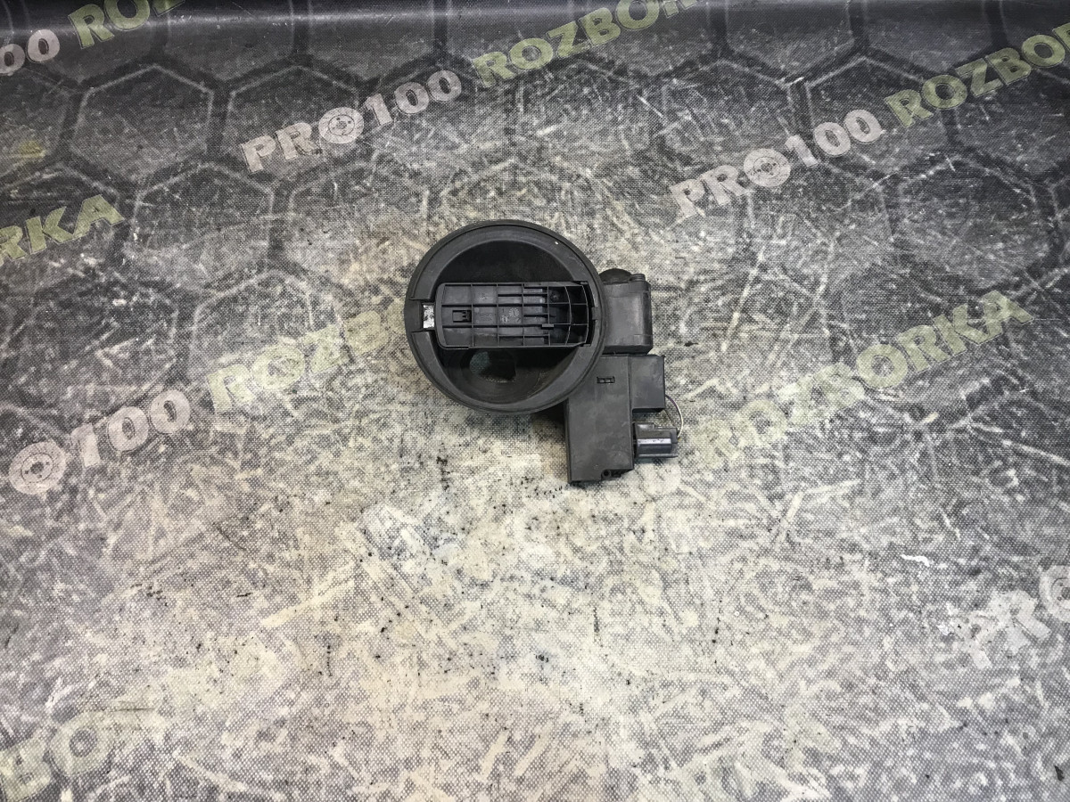 Лючок паливного бака з замком FORD C-Max MK1 (07-10)