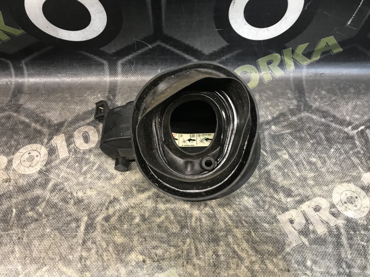 Лючок паливного бака FORD Focus MK3 (11-14) - Зображення 5