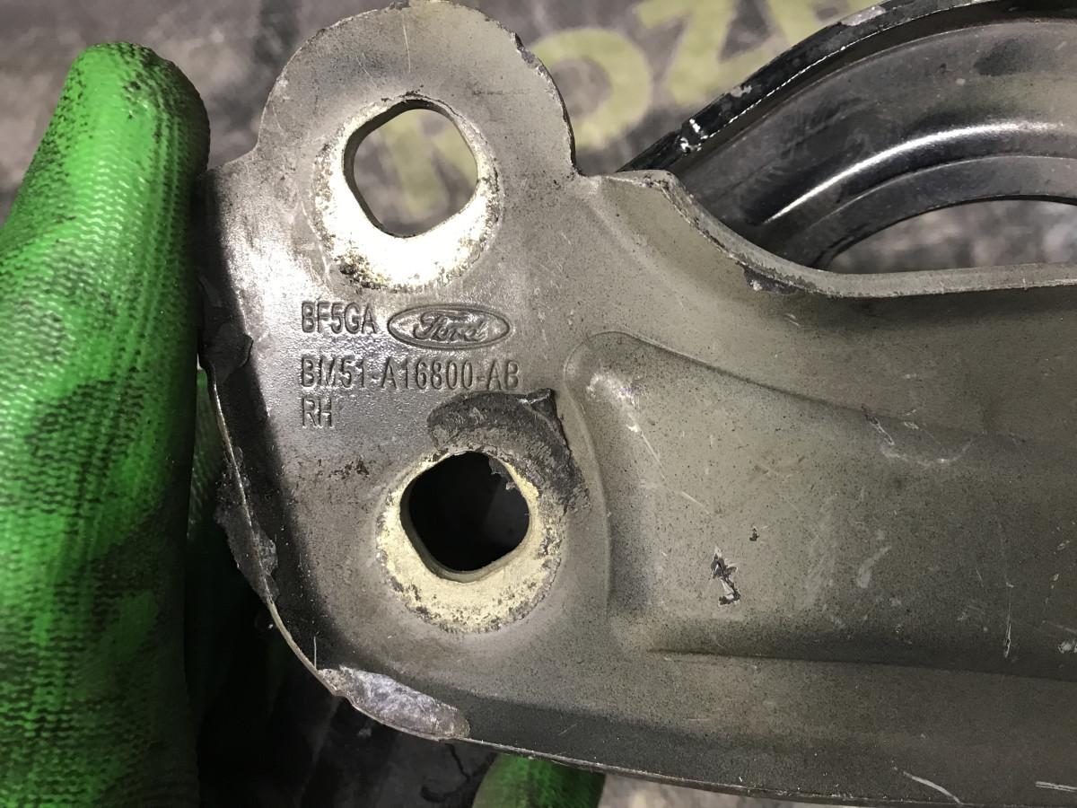 Петля капота права FORD Focus MK3 (11-14) - Зображення 4