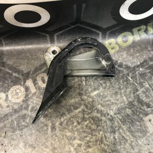 Петля капота ліва Ford Focus MK3 (11-14)