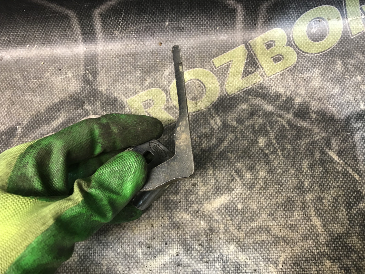 Петля верхня передньої правої двері Ford C-Max MK2 (10-15) - Зображення 4