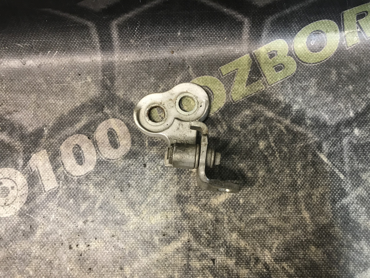 Петля двері нижня задня ліва Ford C-Max MK2 (10-15) - Зображення 2