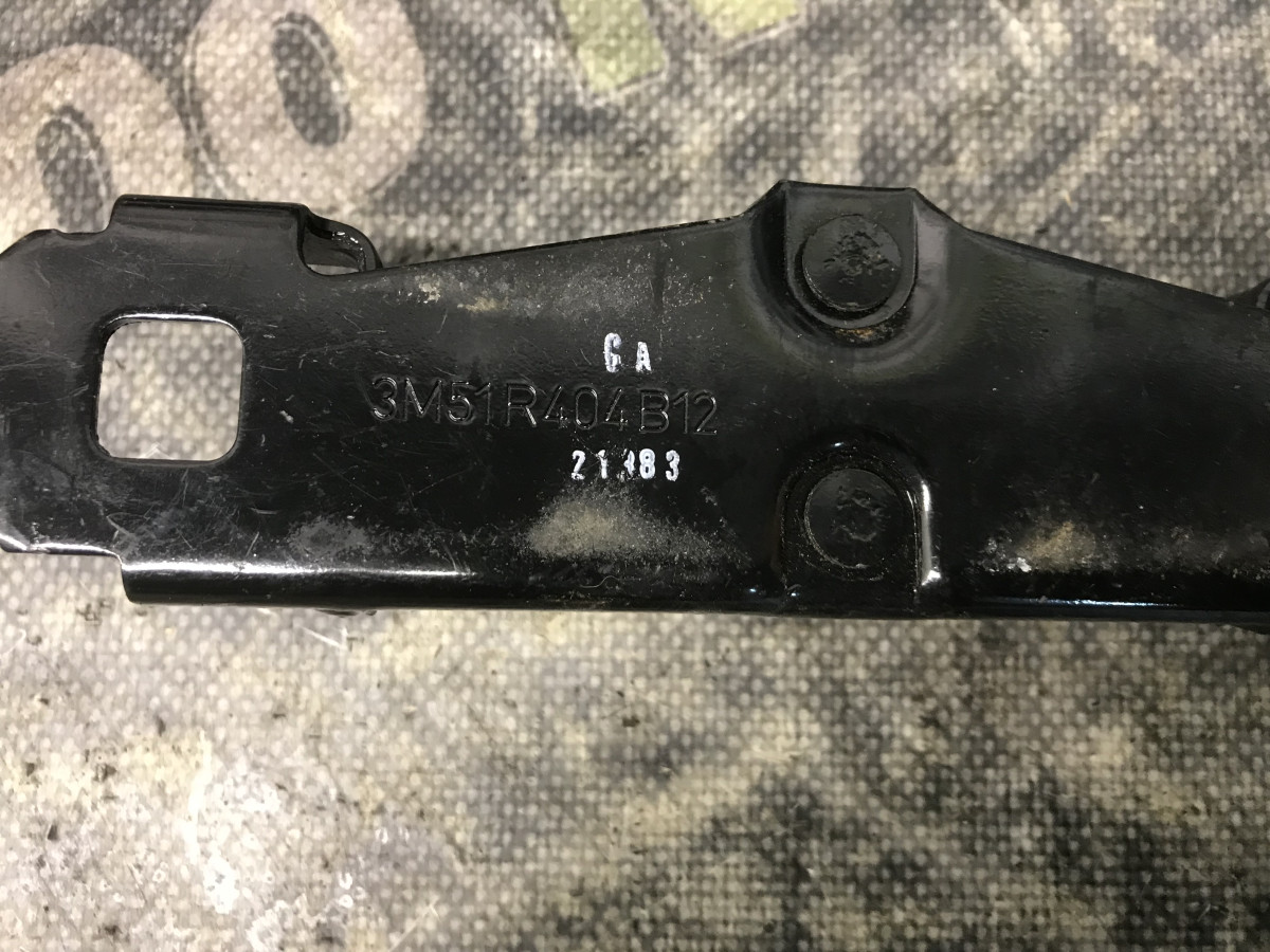 Скоба замка кришки багажника FORD Focus MK2 08-11 - Зображення 4
