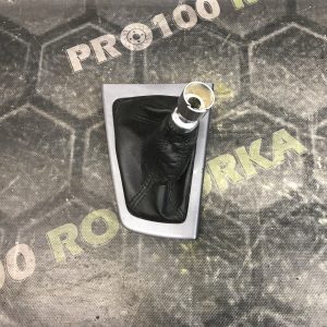 Накладка куліси КПП ПРАВЕ КЕРМО  FORD Focus MK3 (11-14)