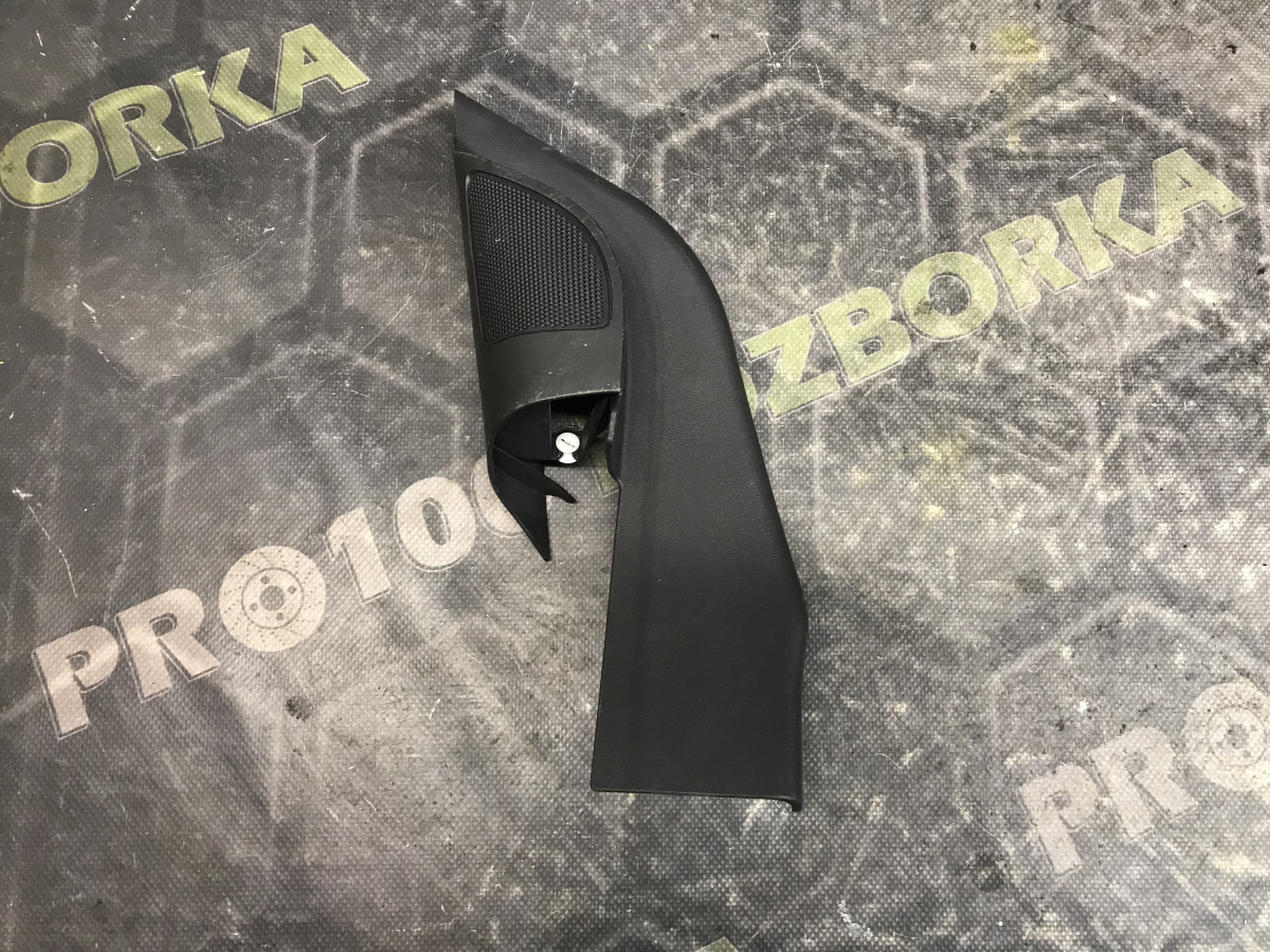 Накладка кріплення дзеркала ліва FORD Focus MK2 08-11 - Зображення 2