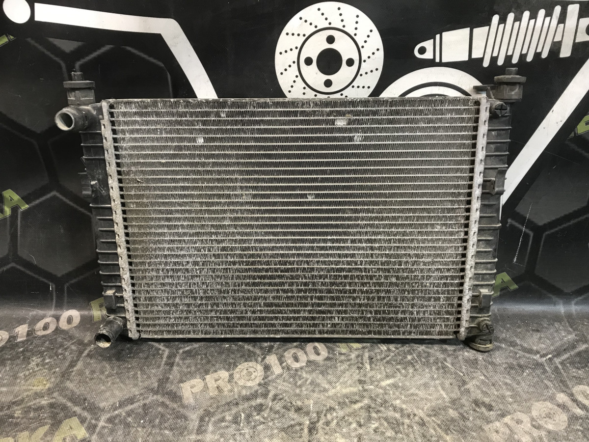 Радіатор охолодження двигуна 1.4/1.6 TDCI Ford Fiesta MK6 02-08 - Зображення 2