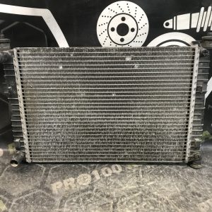 Радіатор охолодження двигуна 1.4/1.6 TDCI Ford Fiesta MK6 02-08