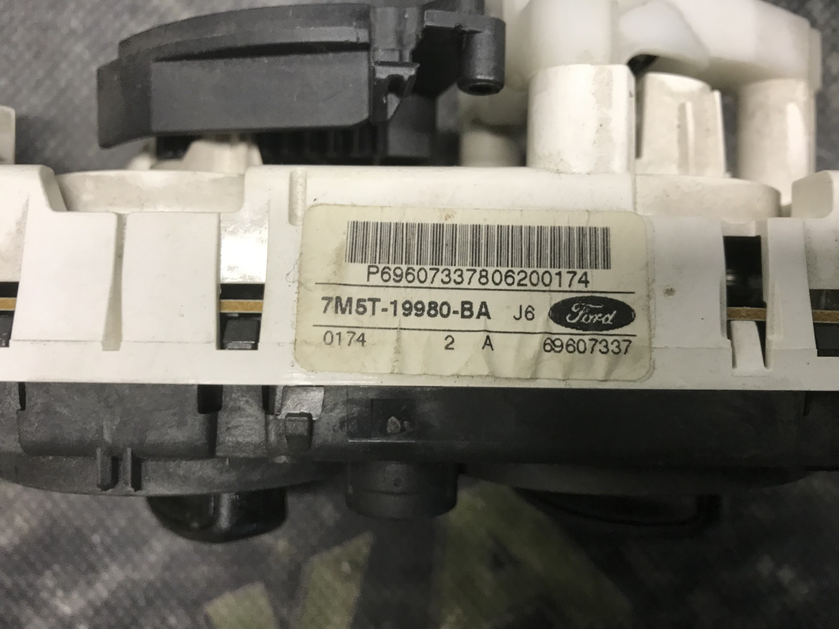Блок керування пічкою FORD Focus MK2 08-11 - Зображення 5