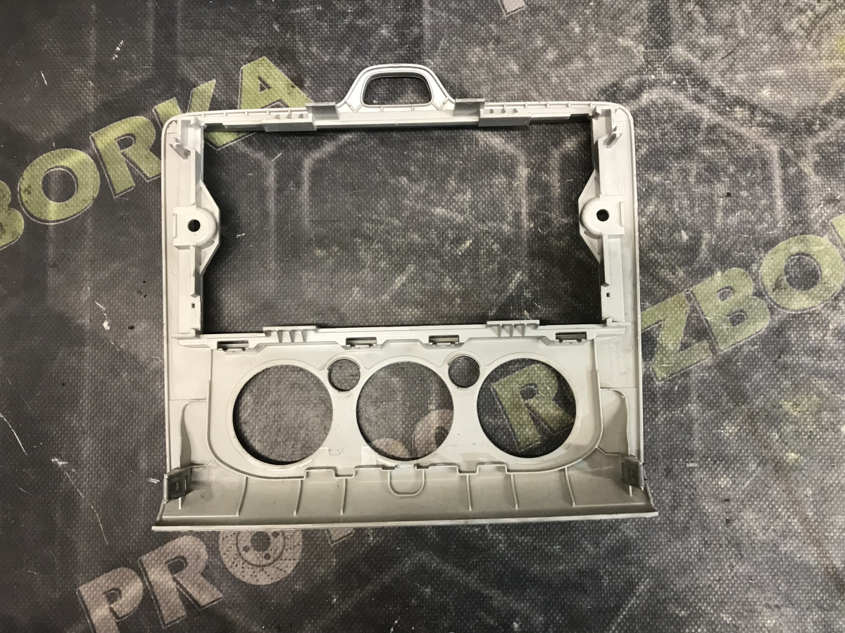 Рамка центральної консолі FORD Focus MK2 08-11 - Зображення 3