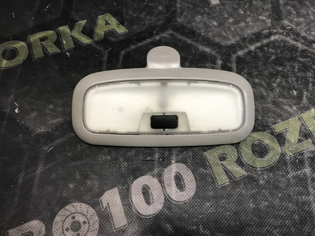 Плафон освітлення салону Ford Fiesta MK6 02-08