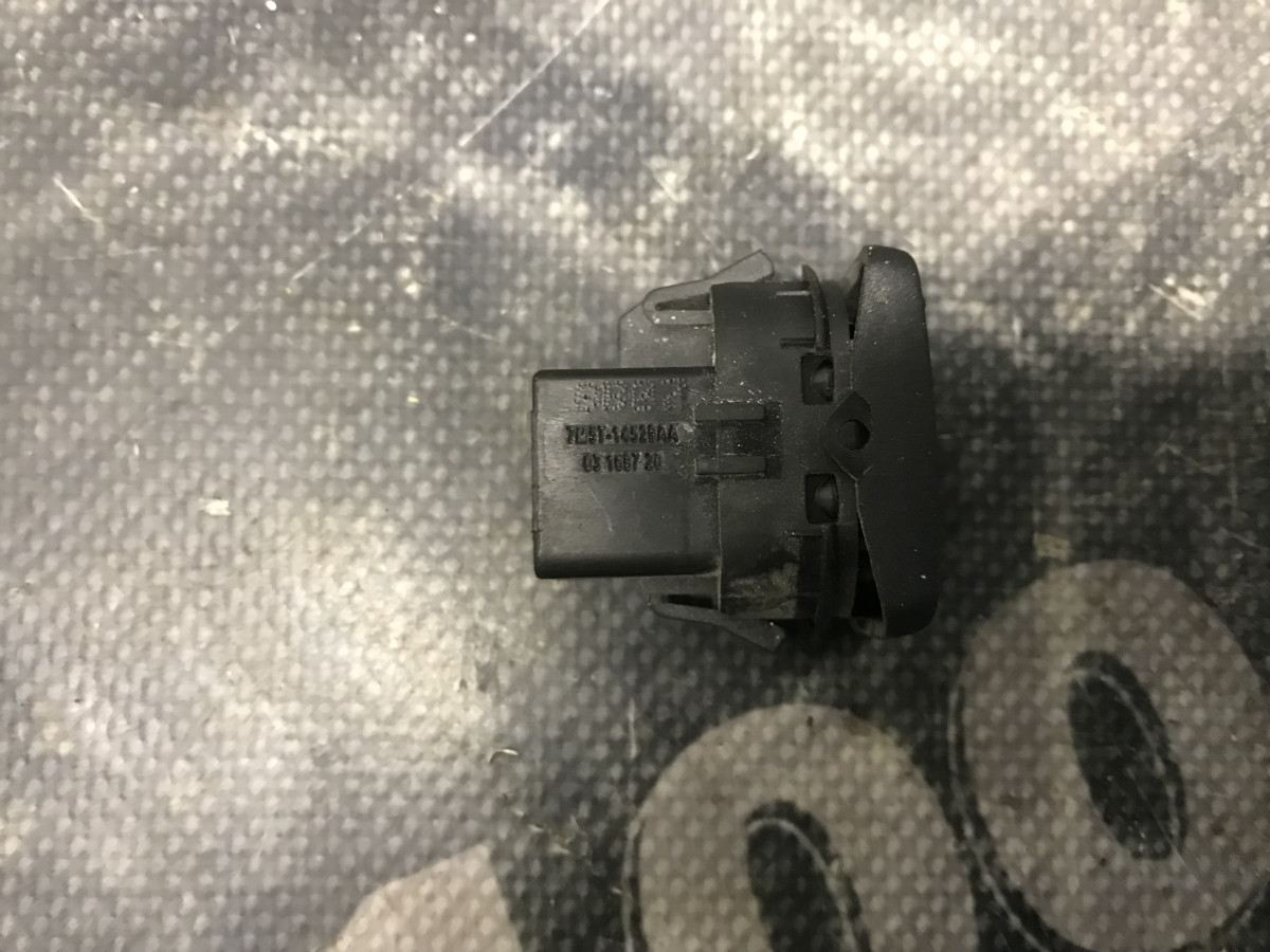 Кнопка склопідйомника FORD Focus MK2 08-11 - Зображення 5
