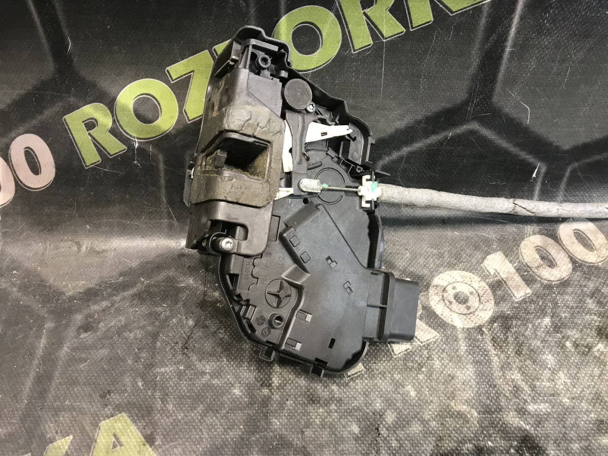 Замок передніх лівих дверей FORD Mondeo MK4 (BA7) 07-14