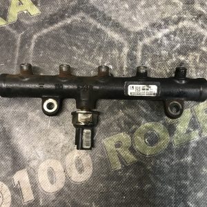 Паливна рейка 2.0D FORD KUGA MK1 08-10