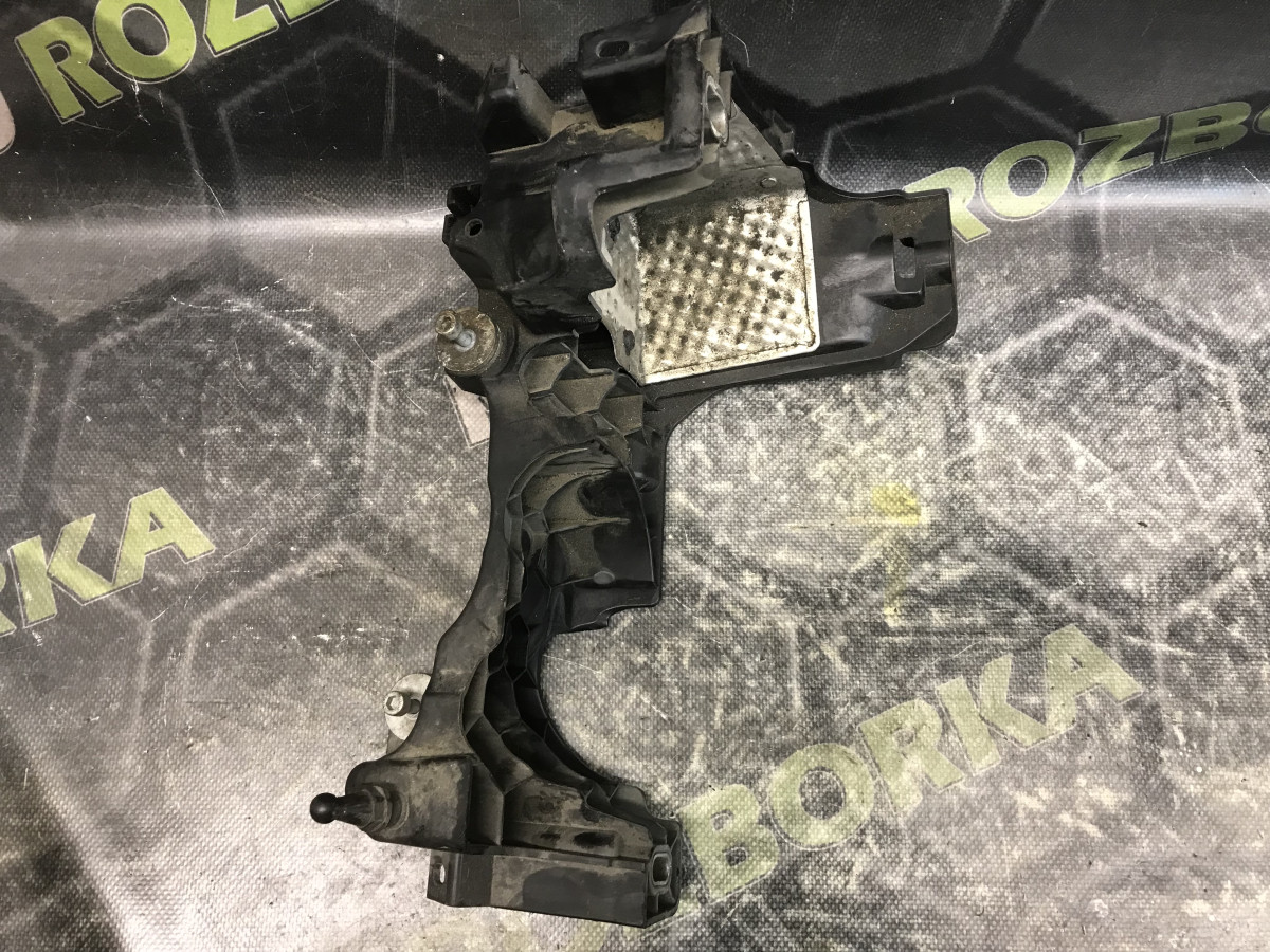 Кронштейн впускного колектора 2.0D FORD Focus MK2 08-11 - Зображення 3