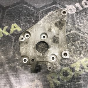 Кронштейн компресора кондиціонера 1.6D FORD Focus MK3 (11-14)