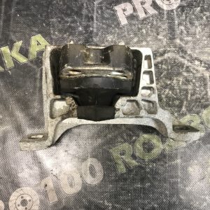 Подушка двигуна права 1.6D FORD Focus MK3 (11-14)