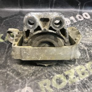 Подушка двигуна права 2.0D FORD Focus MK2 08-11
