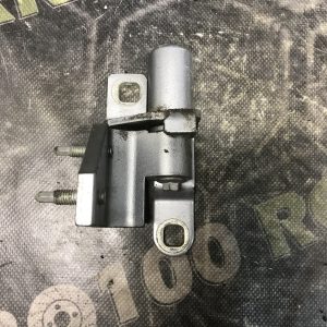 Петля лівих задніх верхніх дверей FORD Mondeo MK4 (BA7) 07-14