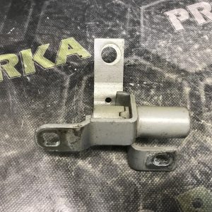 Петля лівих передніх верхніх дверей FORD Mondeo MK4 (BA7) 07-14