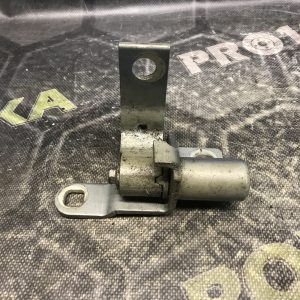 Петля лівих передніх верхніх дверей FORD Mondeo MK4 (BA7) 07-14