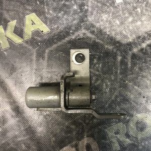 Петля правих передніх верхніх дверей FORD Mondeo MK4 (BA7) 07-14