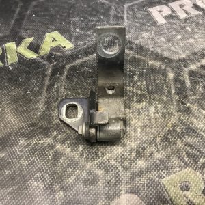 Петля нижня правих задніх дверей FORD Mondeo MK4 (BA7) 07-14