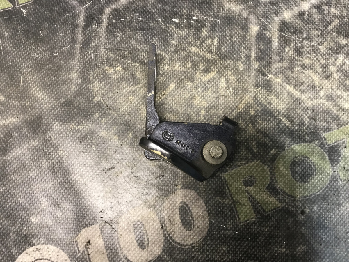Петля нижня правих задніх дверей FORD Mondeo MK4 (BA7) 07-14 - Зображення 3