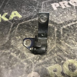 Петля нижня правих передніх дверей FORD Mondeo MK4 (BA7) 07-14