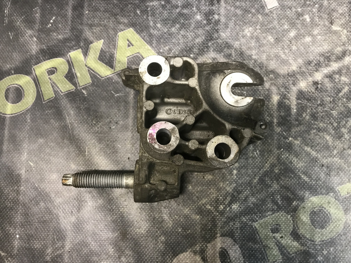 Кронштейн двигуна 2.0D FORD Mondeo MK4 (BA7) 10-14