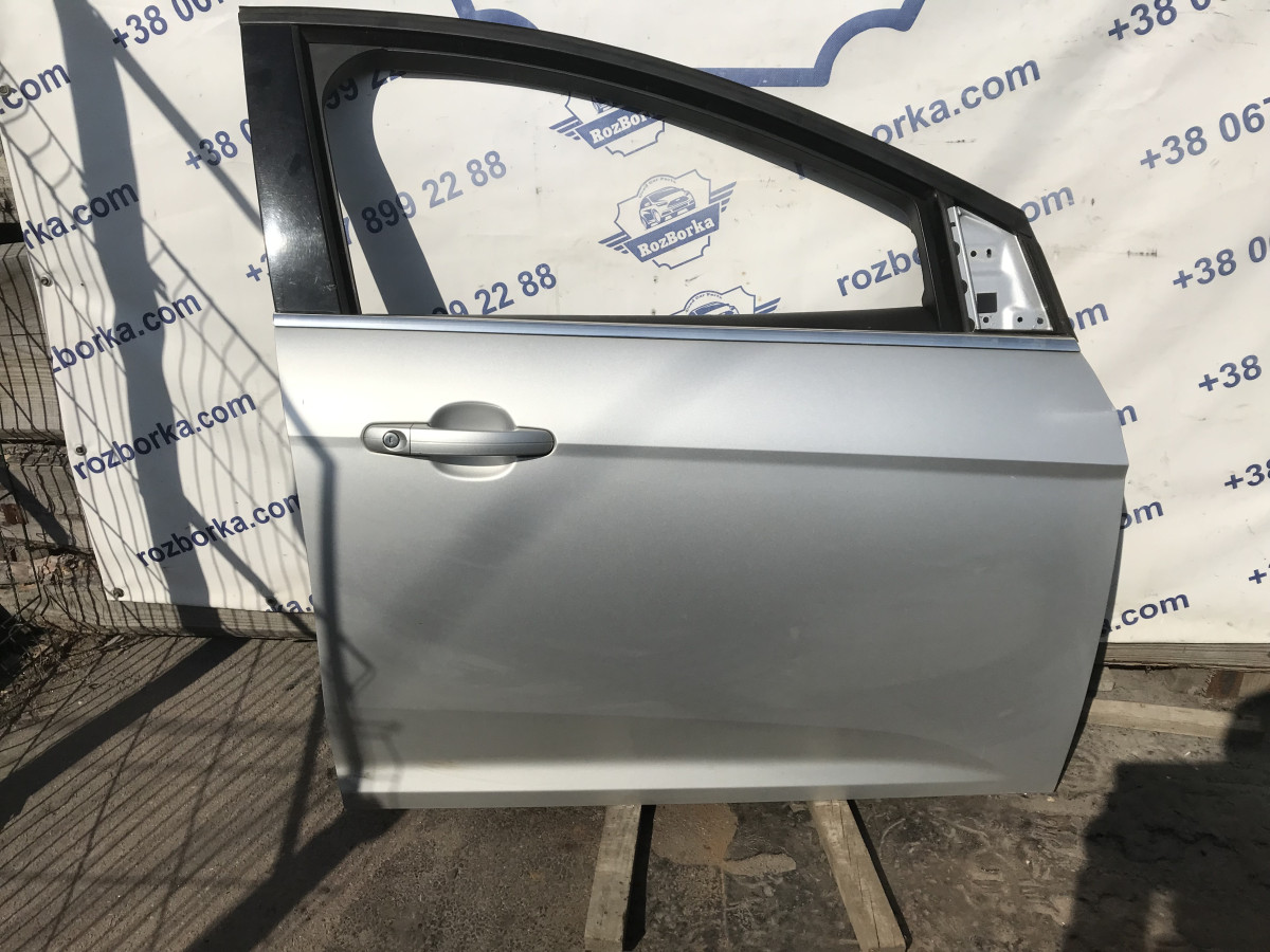Двері передні праві OB FORD Focus MK3 (11-14)