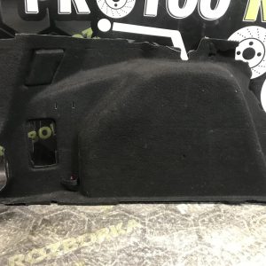 Обшивка багажника ліва хетчбек FORD Focus MK3 (11-18)