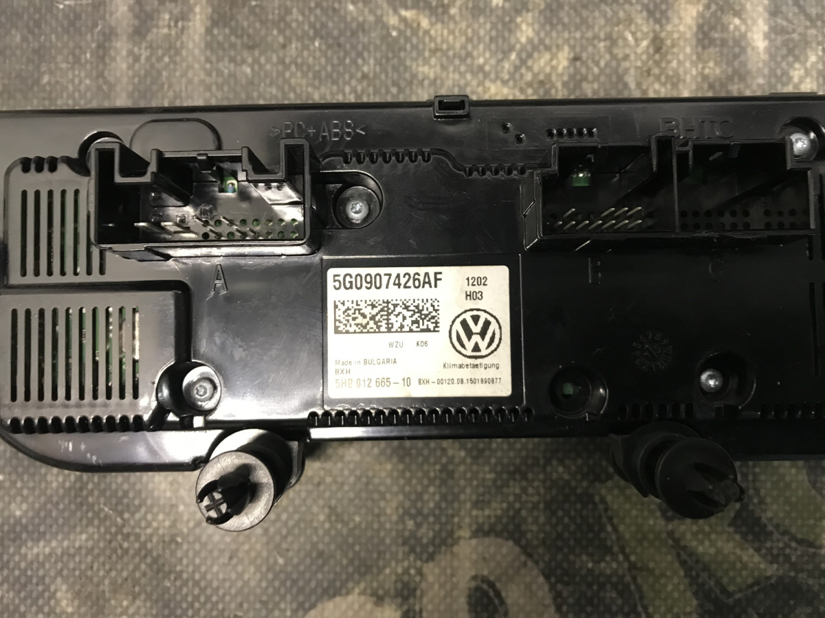 Панель керування кондиціонером Volkswagen Passat B8 14-23 - Зображення 3
