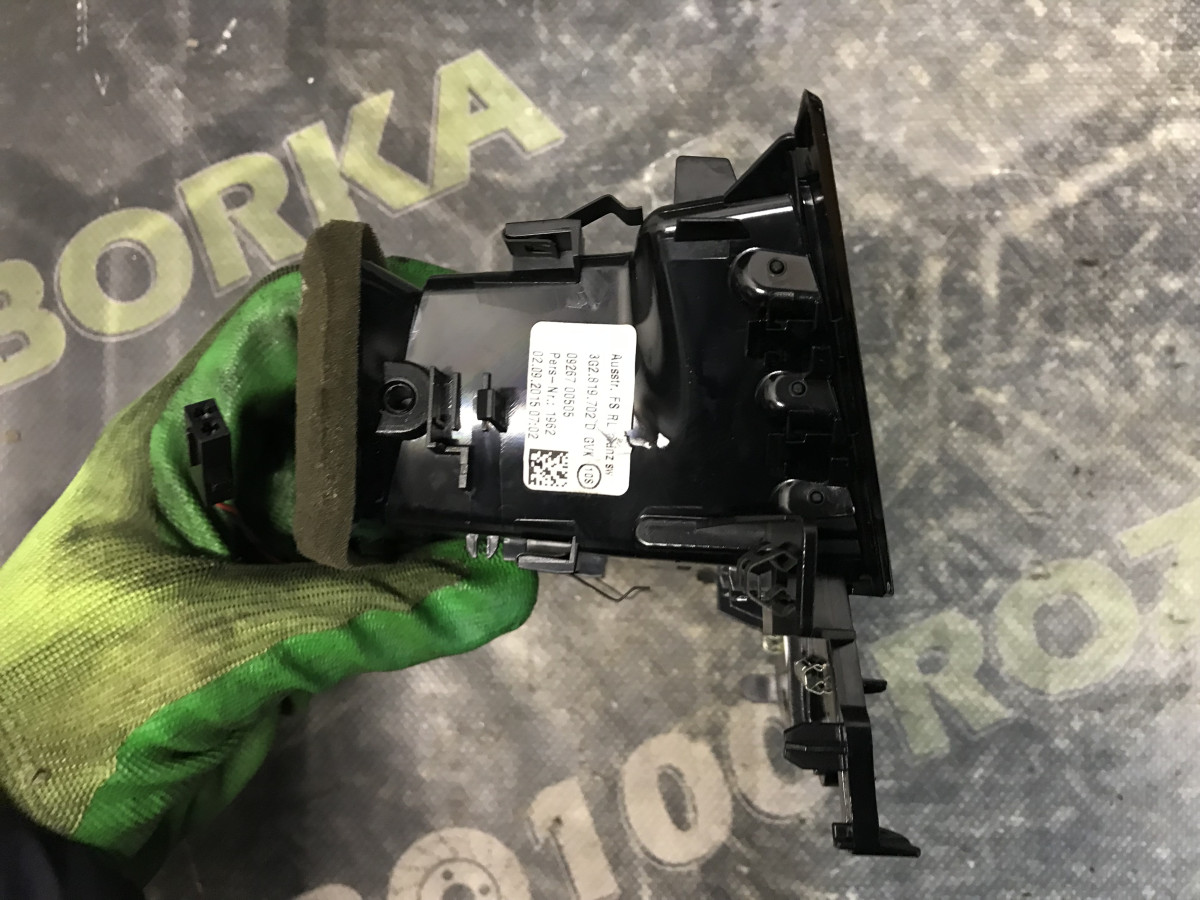Дефлектор вентиляції ПРАВЕ КЕРМО Volkswagen Passat B8 14-23 - Зображення 4