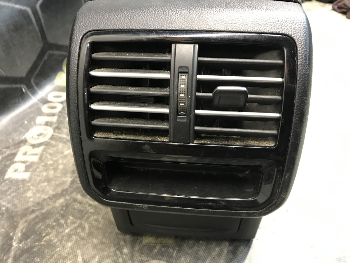 Центральна консоль підлокітник Volkswagen Passat B8 14-23 - Зображення 2