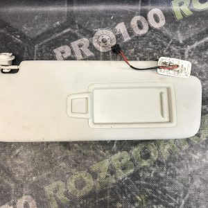 Козирок сонцезахисний правий Volkswagen Passat B8 14-23