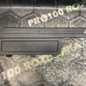 Накладка ліва багажника Volkswagen Passat B8 14-23