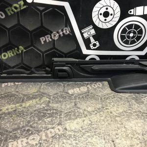 Накладка планка багажника ліва Volkswagen Passat B8 14-23