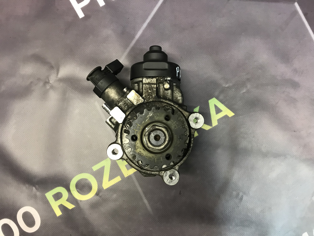 Паливний насос високого тиску 2.0D Volkswagen Passat B8 14-23