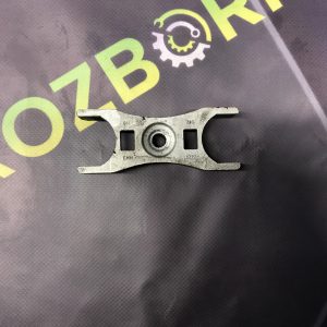 Кронштейн кріплення форсунки 2.0D Volkswagen Passat B8 14-23