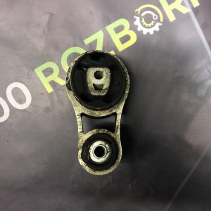 Подушка коробки передач 1.4D Ford Fiesta MK6 02-08