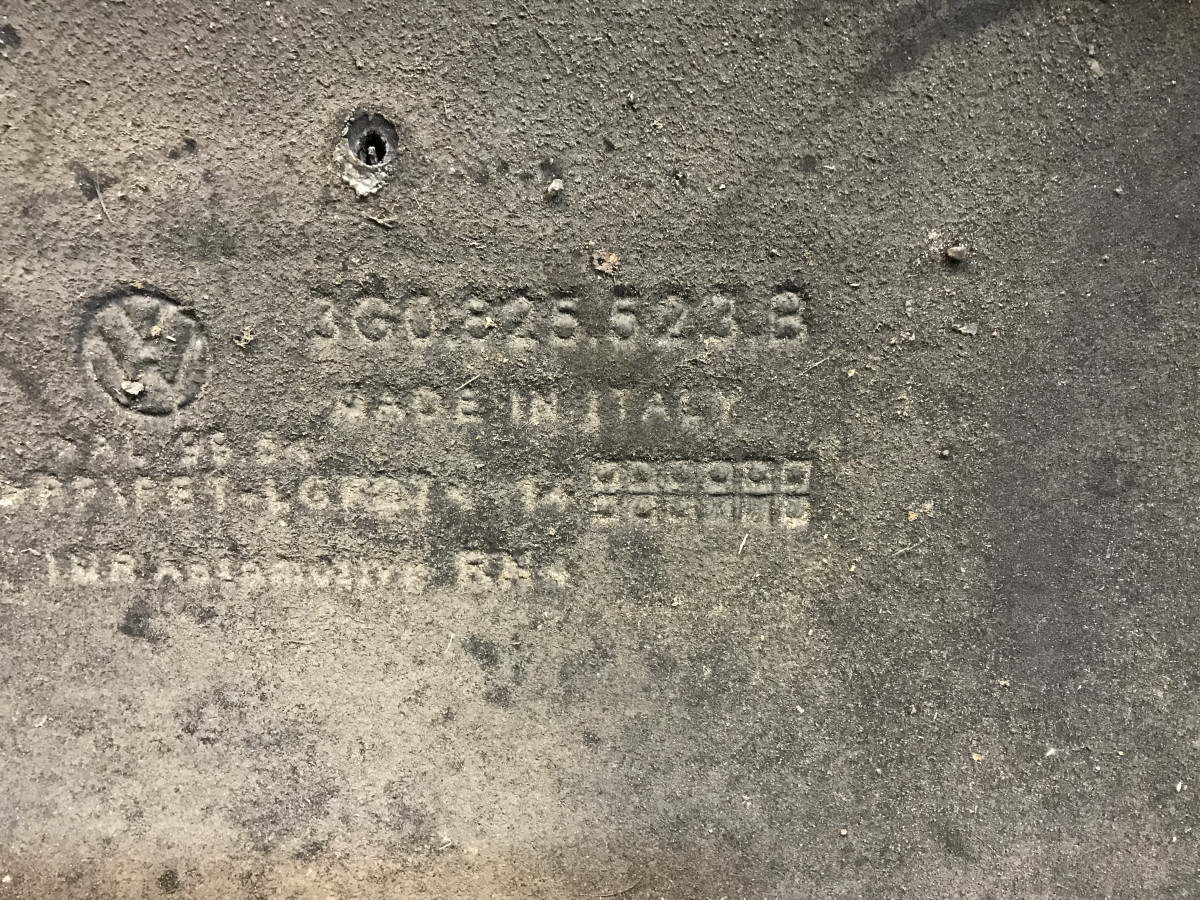 Накладка захист днища універсал Volkswagen Passat B8 14-23 - Зображення 2