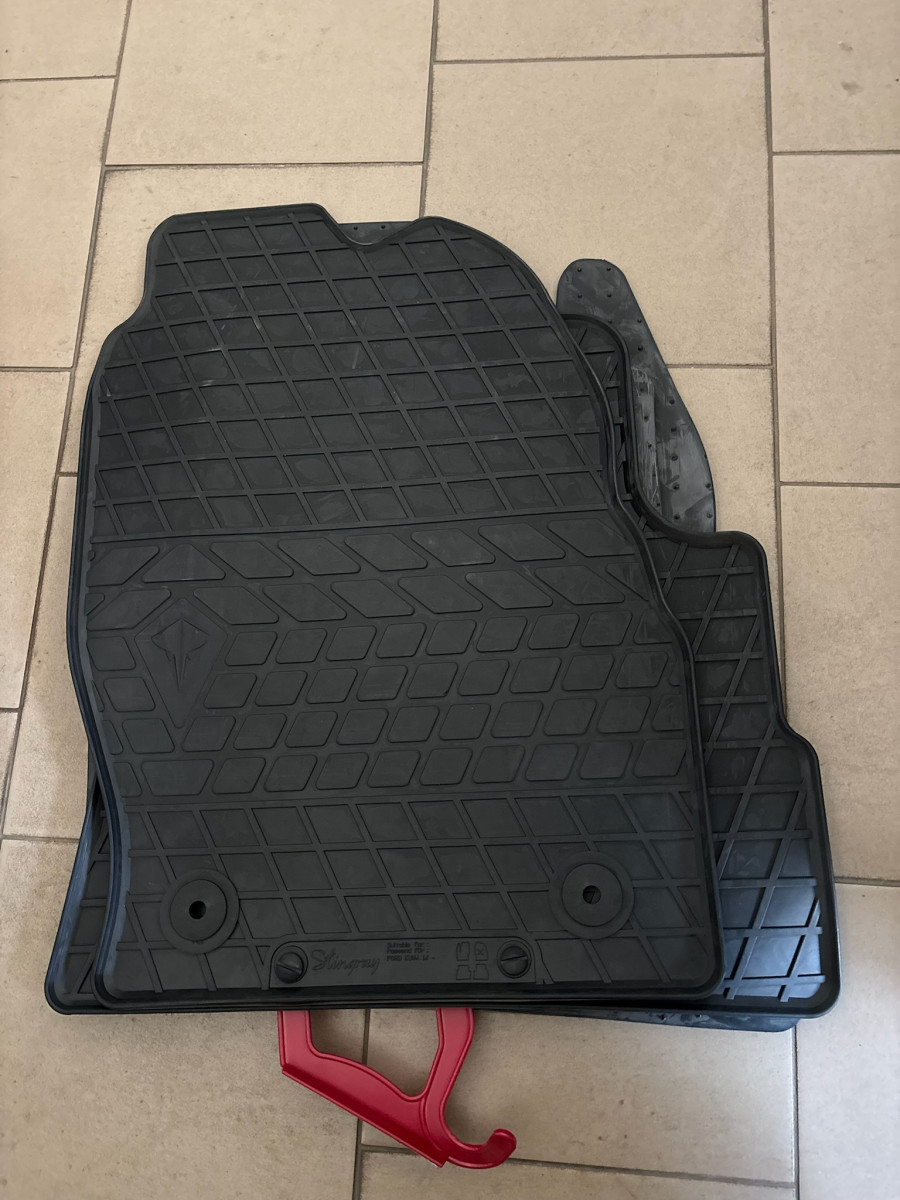 Комплект гумових килимків Ford Kuga 2013-2019 - Зображення 2