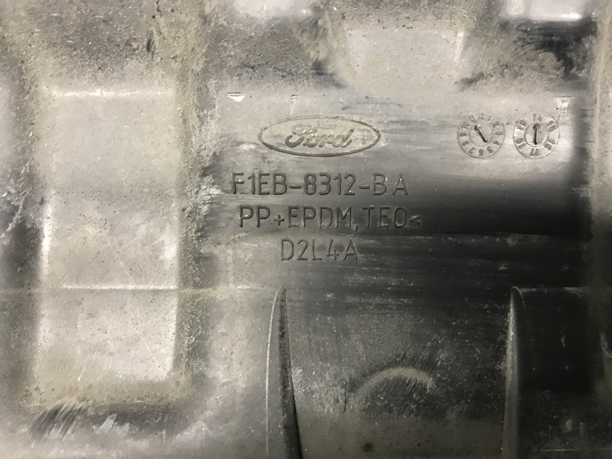 Дефлектор радіатора FORD Focus MK3 (14-18) - Зображення 3