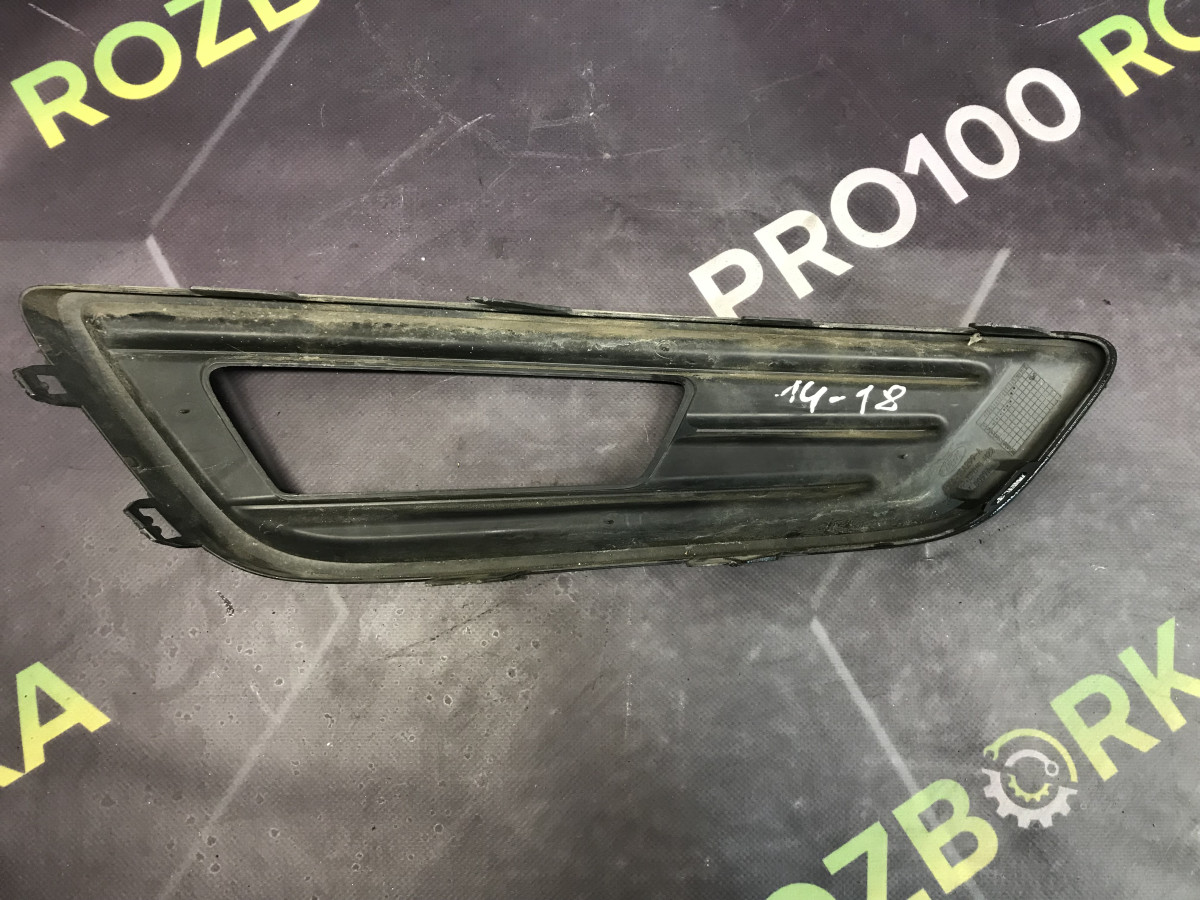 Накладка решітка протитуманної фари ліва Ford Focus MK3 (14-18) - Зображення 2