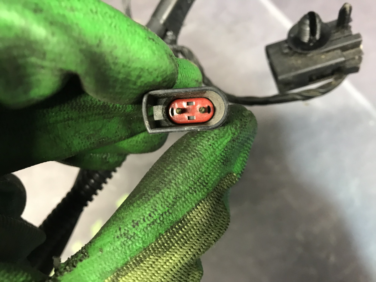 Проводка форсунка омивача з (підігрівом) FORD Focus MK3 (11-18) - Зображення 3